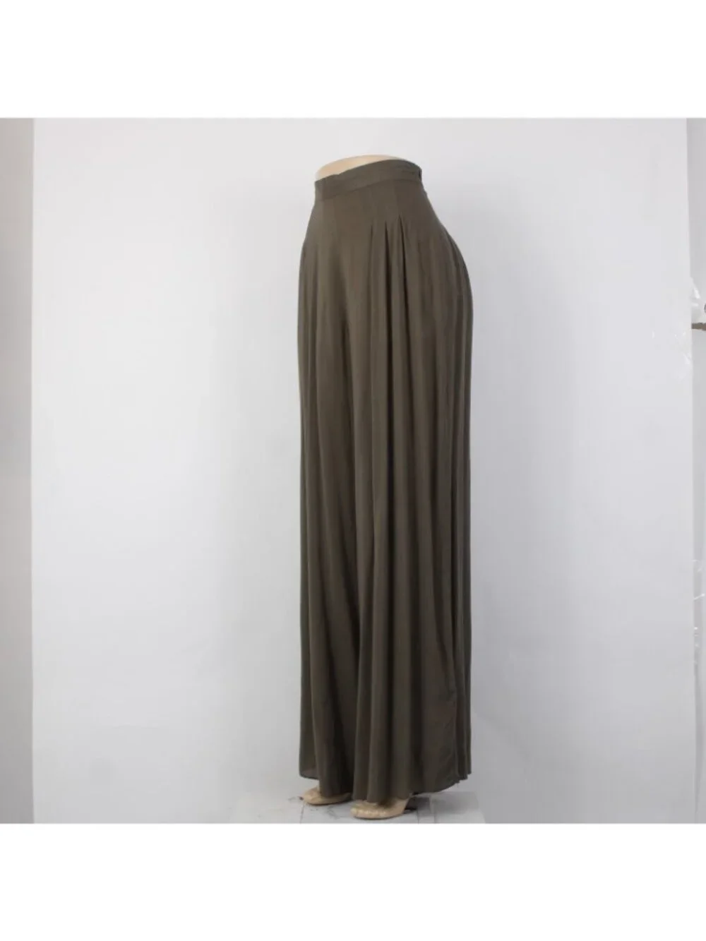 Catwalk Studio Pant $40 Sz L x 31 Moss Green Pleated Sheer Cotton Poly Pant - Picture 2 of 16
